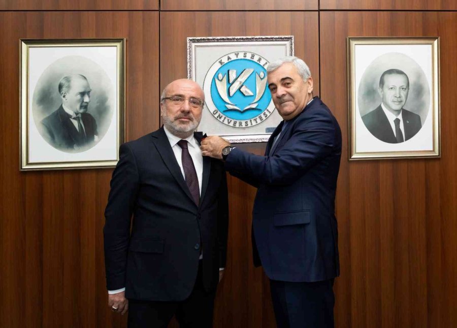 Diaspora Bakan Yardımcısı’ndan Rektör Karamustafa’ya Ziyaret