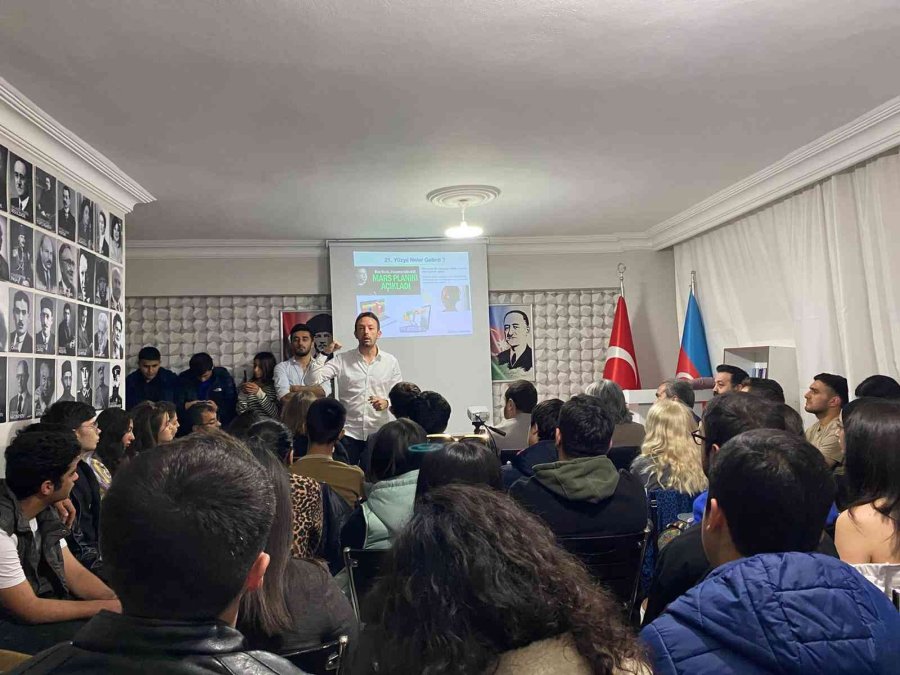 Tügiad Eskişehir Şube Başkanı Serkan Can Zengin’den ‘iş’te Sen’ Konulu Konferansı
