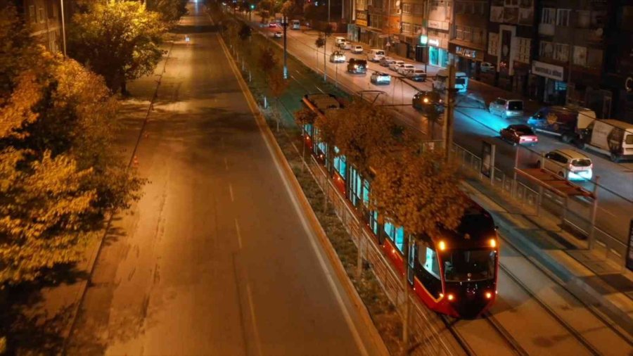 Yerli Ve Milli Tramvay Aracı Kayseri Yollarında