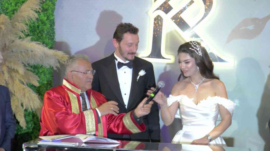 Gülsoy Ve Bulut Ailelerinin Mutlu Günü