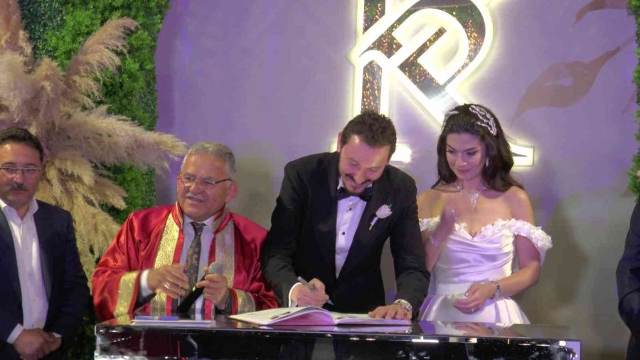 Gülsoy Ve Bulut Ailelerinin Mutlu Günü