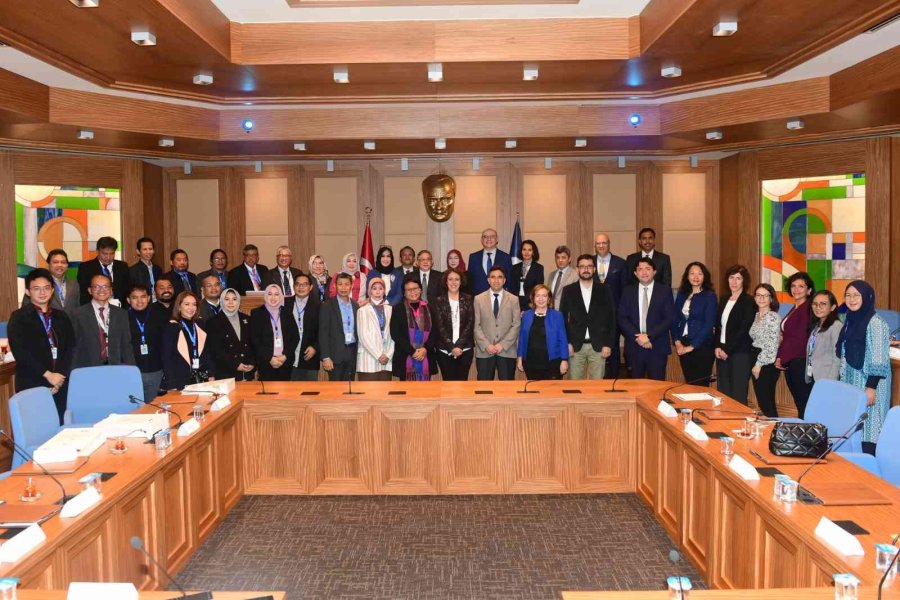 Anadolu Üniversitesi İle Endonezya Aptikom Arasında Önemli İş Birliği