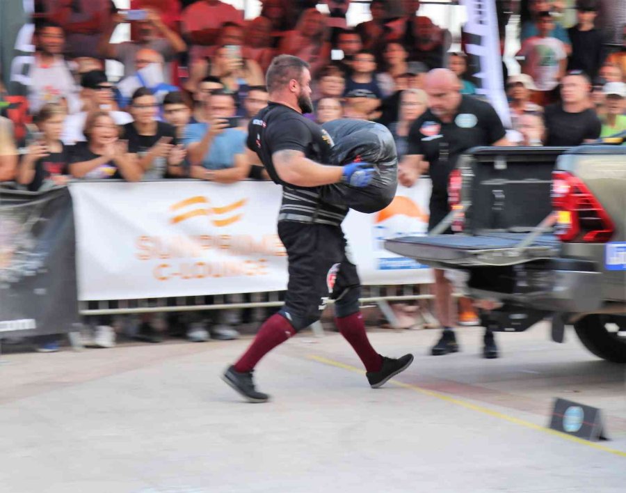 Dünyanın En Güçlü Adamı Aivars Smaukstelis Oldu