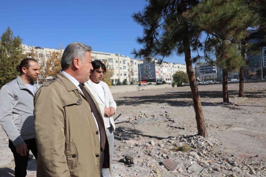 Melikgazi, Şehir Merkezini Güzelleştirmeye Devam Ediyor