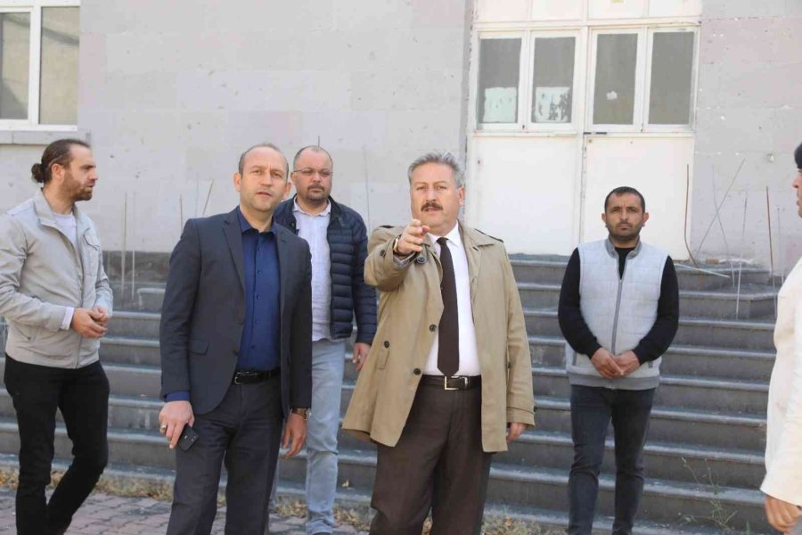 Melikgazi, Şehir Merkezini Güzelleştirmeye Devam Ediyor