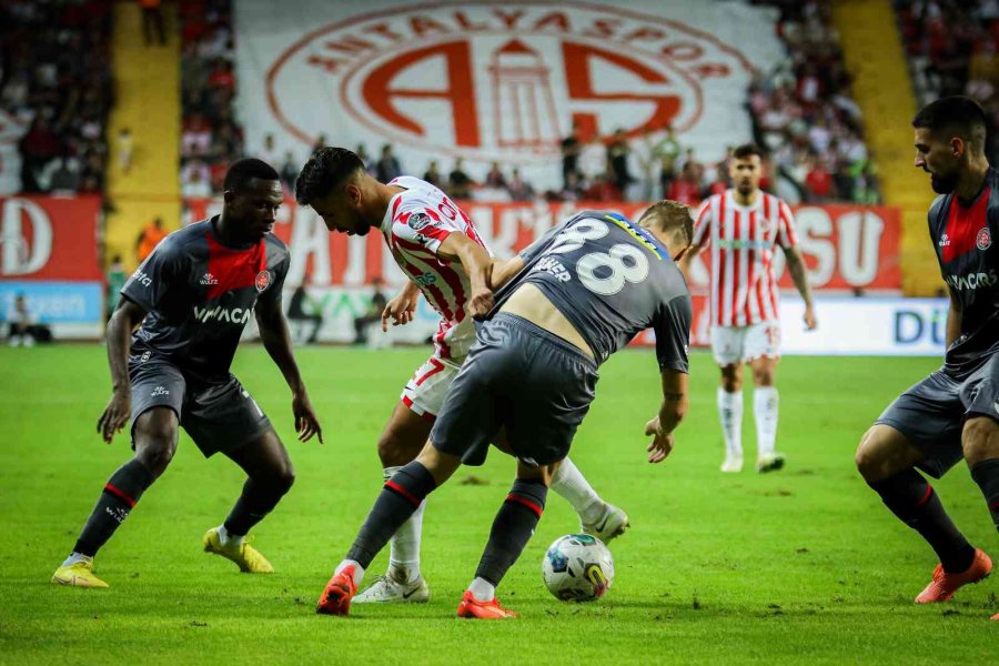 Spor Toto Süper Lig: Antalyaspor: 4 - Fatih Karagümrük: 2 (maç Sonucu)