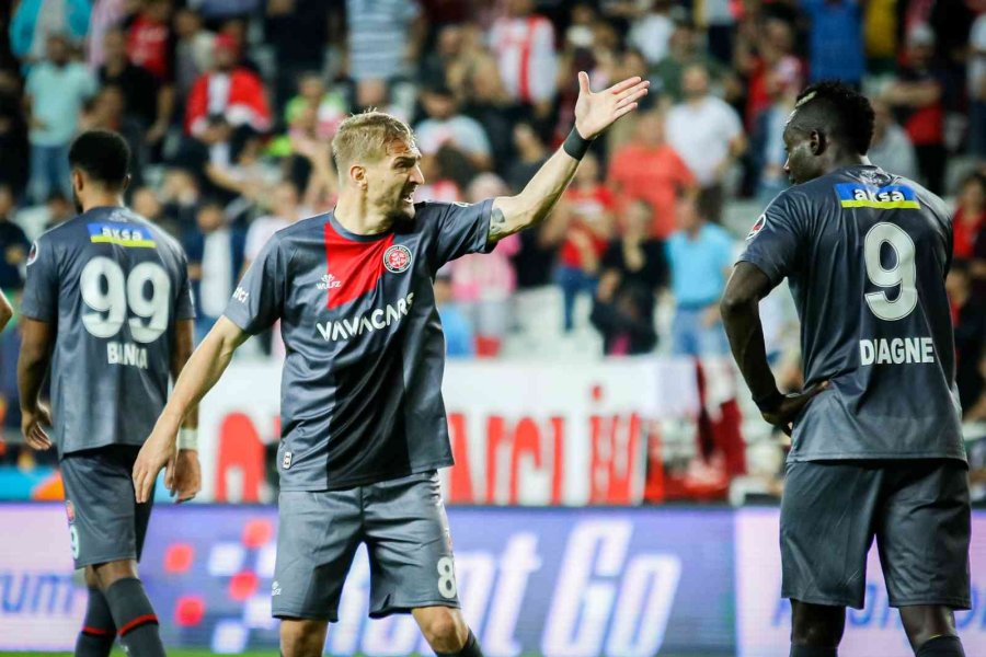 Spor Toto Süper Lig: Antalyaspor: 4 - Fatih Karagümrük: 2 (maç Sonucu)