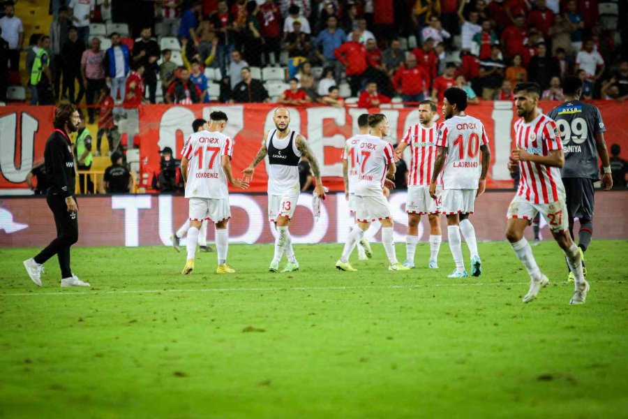 Spor Toto Süper Lig: Antalyaspor: 4 - Fatih Karagümrük: 2 (maç Sonucu)