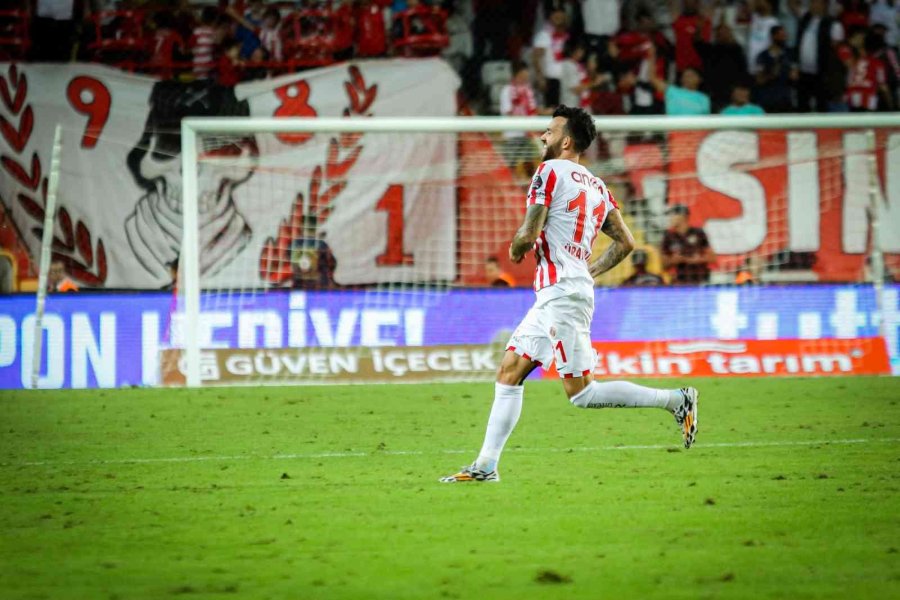 Spor Toto Süper Lig: Antalyaspor: 4 - Fatih Karagümrük: 2 (maç Sonucu)