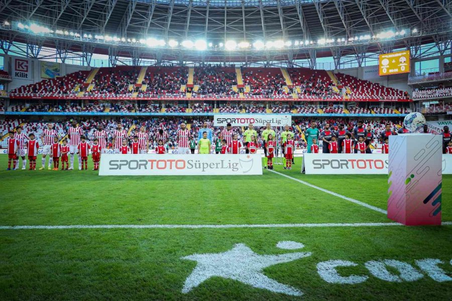 Spor Toto Süper Lig: Antalyaspor: 3 - Fatih Karagümrük: 2 (ilk Yarı)