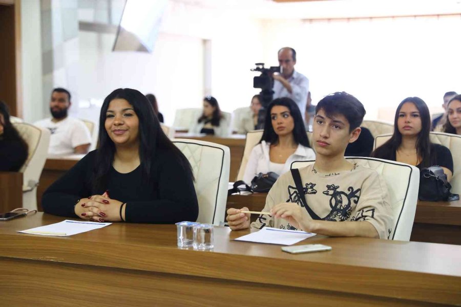 Büyükşehir, Berlin’den Gelen Gençleri Ağırladı