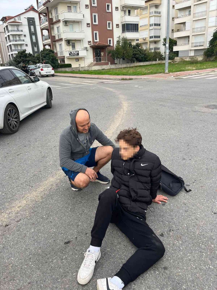 Ehliyetsiz Ve Kasksız Motosiklet Sürücüsü Kazasında Ceza Yağdı