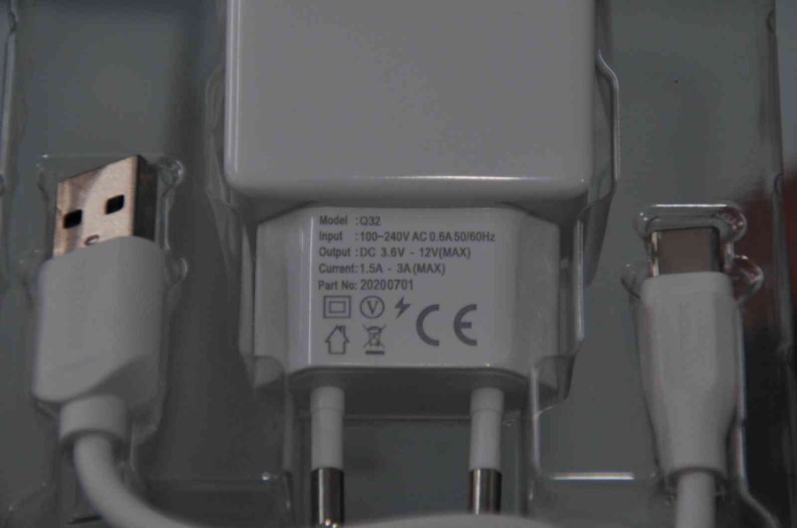 Telefoncu Esnafı Ab’nin Tek Tip Şarj Aleti Düzenlemesini Olumlu Karşıladı