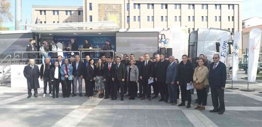 Toki’nin Tanıtım Tırı Eskişehir’de