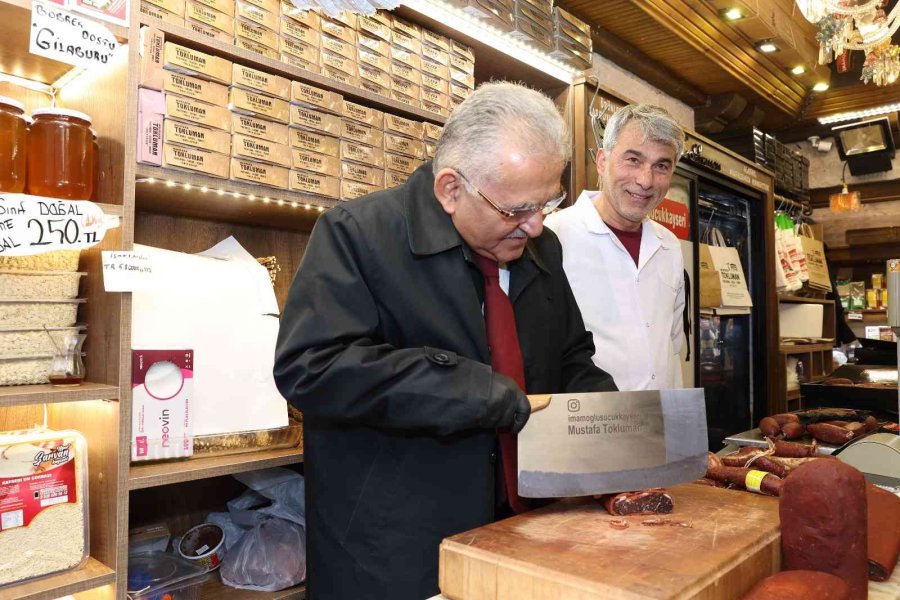 Başkan Büyükkılıç, Kazancılar Çarşısı’nda Esnafları Gezdi