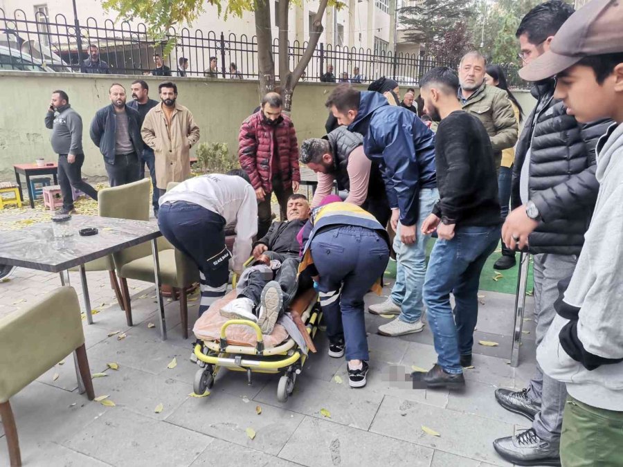 Alacak Verecek Meselesi Kanlı Bitti: 2 Yaralı