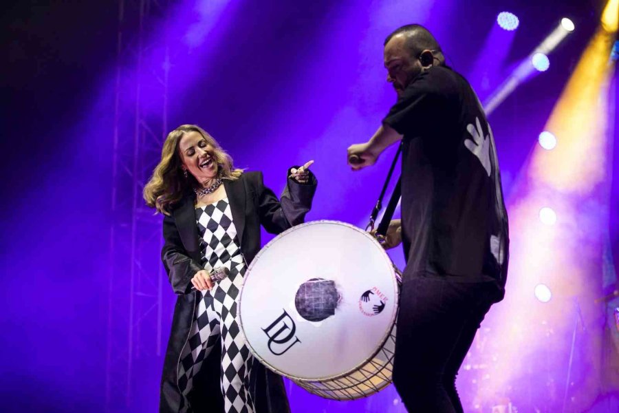 Tarsus’ta 3 Gün Festival Rüzgarı Esti