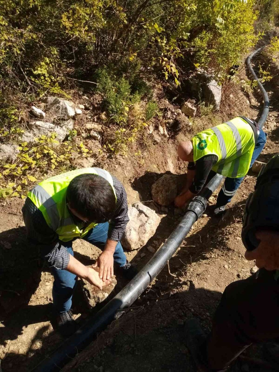 Gündoğmuşlu Üreticilere Sulama Borusu Desteği