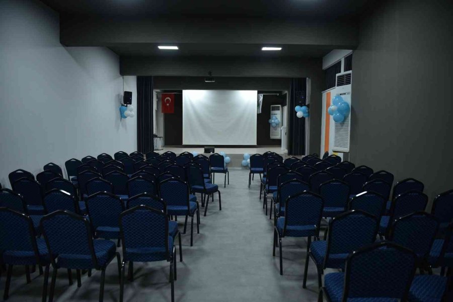 Kepez’den Namık Kemal Ortaokulu’na Çok Amaçlı Salon