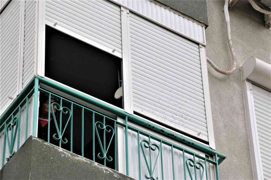 Yıkamak İçin Balkonuna Çıkan Kadın, Gördüğü Manzara Karşısında Dehşete Kapıldı