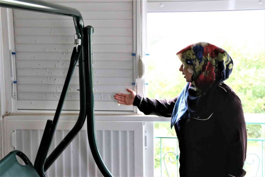 Yıkamak İçin Balkonuna Çıkan Kadın, Gördüğü Manzara Karşısında Dehşete Kapıldı