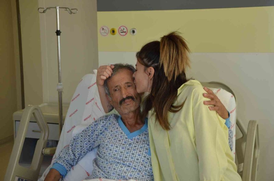 Torunundan Alınan Karaciğer Nakledilen 71 Yaşındaki Dede, Gözyaşlarını Tutamadı