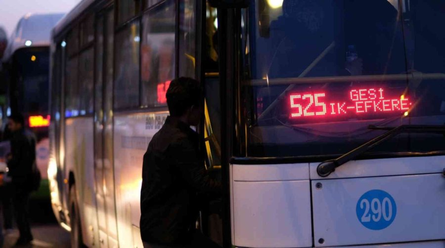 Ücretli Öğretmenlerden ’seyahat Kartı’ Teşekkürü