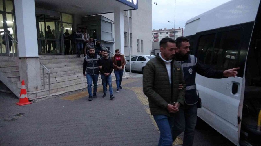 Kayseri’de Aranan Şahıslara Şok Operasyon: 17 Gözaltı