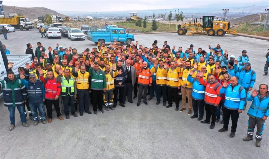 Başkan Çolakbayrakdar: "türkiye’ye Örnek Olan Belediyeyiz"