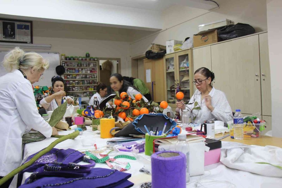 Narenciye Temalı Defilenin Hazırlıkları Sürüyor