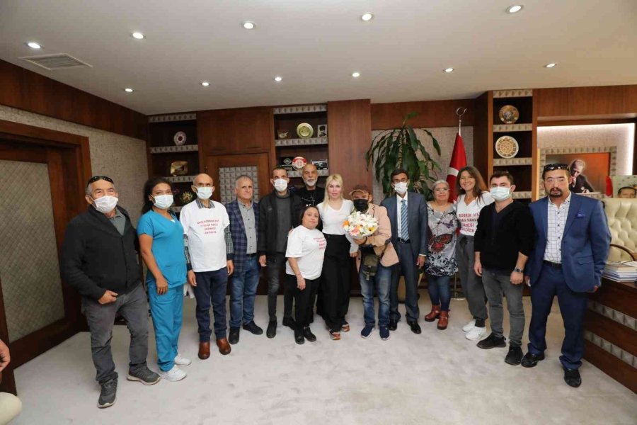 Aü’de 317 Nakilden 163’ü Canlı Vericiden 21’i İse Kadavradan Oldu