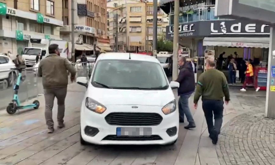 “kuyumcu Soyuldu, Senin Kimlik Fotokopin Çıktı’ Yalanıyla 115 Bin Lirasından Oluyordu