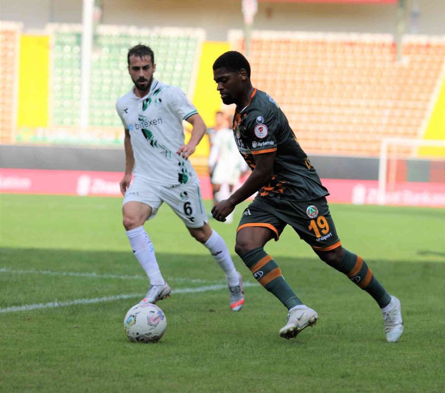 Ziraat Türkiye Kupası: Corendon Alanyaspor: 3 - Sakaryaspor: 0