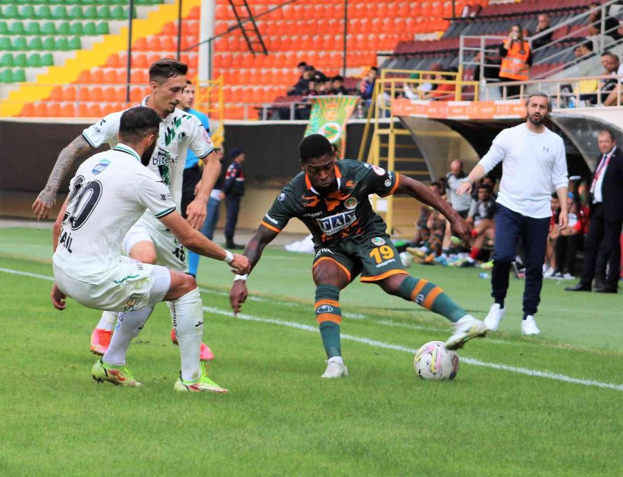 Ziraat Türkiye Kupası: Corendon Alanyaspor: 3 - Sakaryaspor: 0