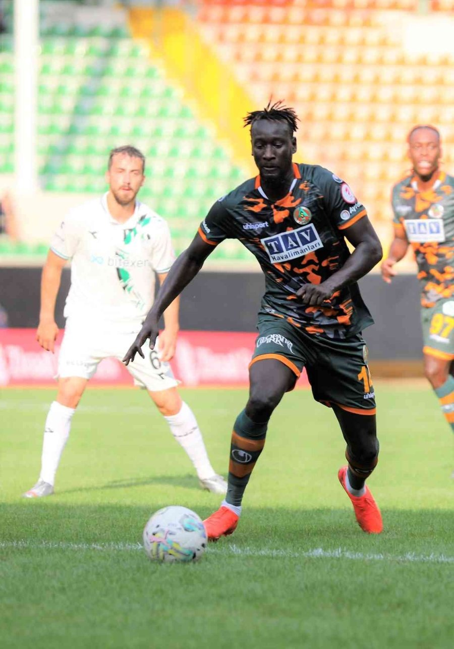 Ziraat Türkiye Kupası: Corendon Alanyaspor: 3 - Sakaryaspor: 0