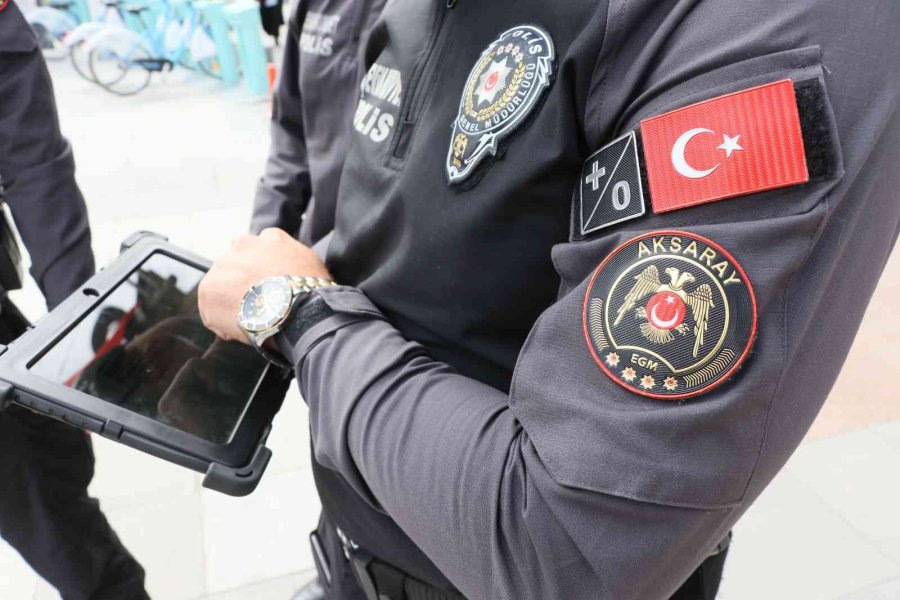 Aksaray’da Çevik Kuvvet Ekiplerinden Huzur Denetimi