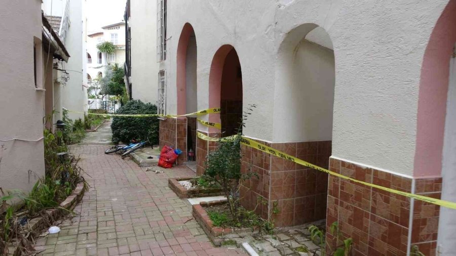 Antalya’da Kıskançlık Cinayetinin İlk Davası Görüldü