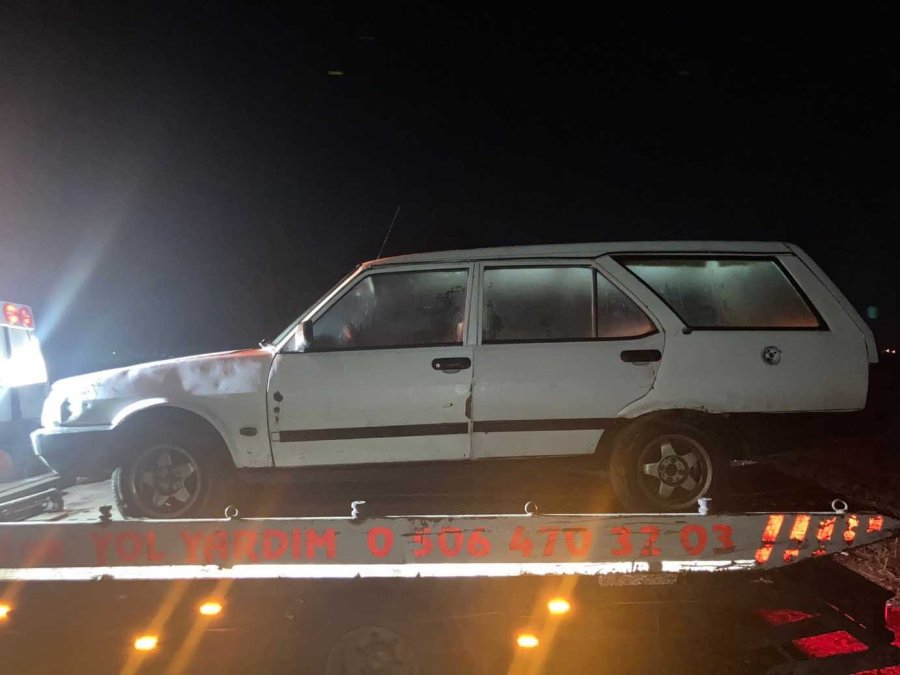 Oto Hırsızlığı Şüphelisi 2 Kişi Suçüstü Yakalandı