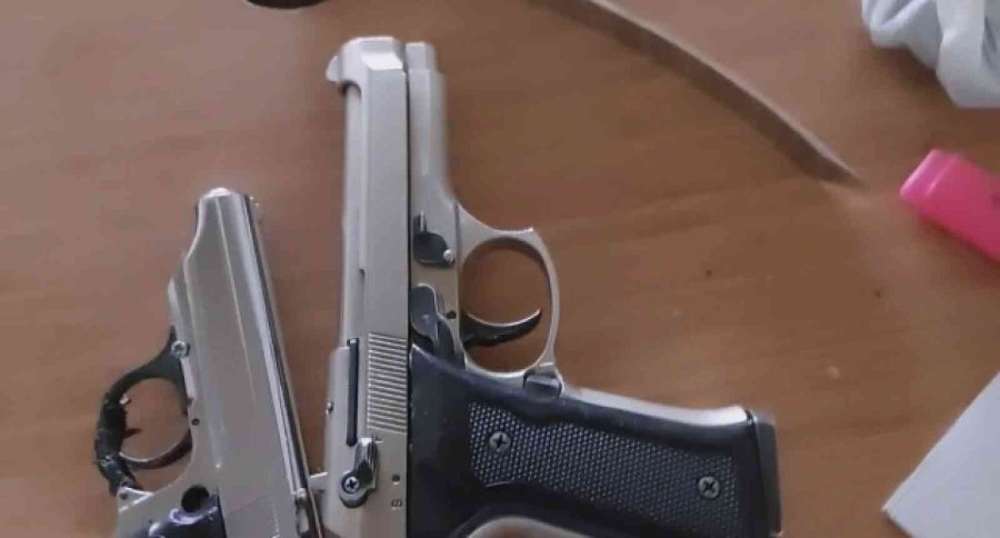 Zehir Tacirinin Evinden Cephanelik Çıktı