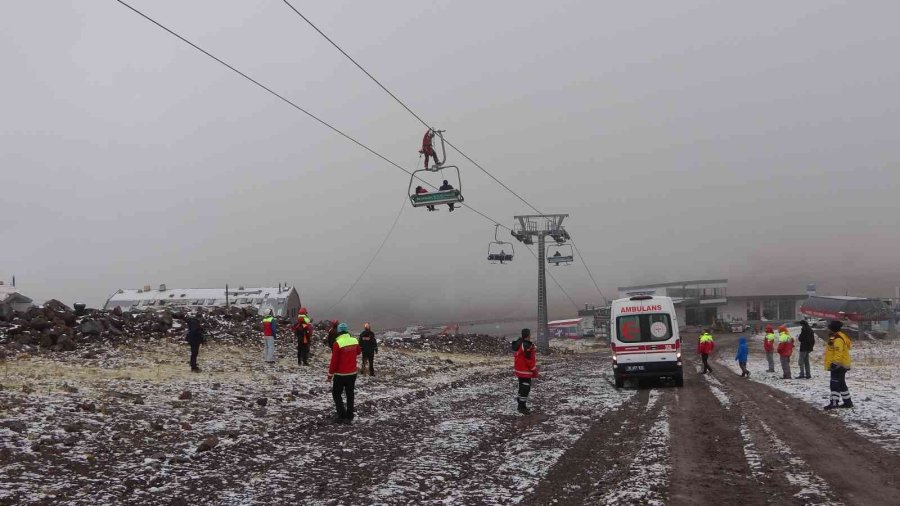 Erciyes’te Gerçeğini Aratmayan Tatbikat: Teleferikte Mahsur Kalanlar Kurtarıldı