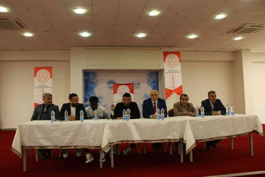 Kayserisporlu Oyuncular, Tomarza’da Öğrencilerle Buluştu