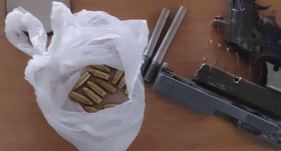 Zehir Tacirinin Evinden Cephanelik Çıktı