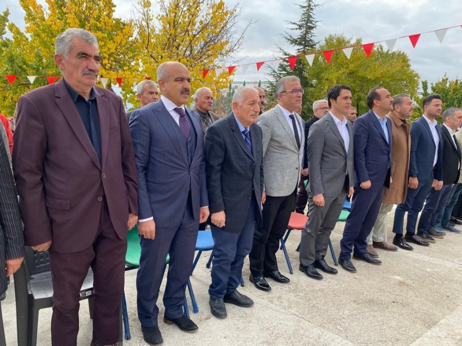 Hamurcu İlkokulu Yeni Yüzüyle Eğitime Açıldı