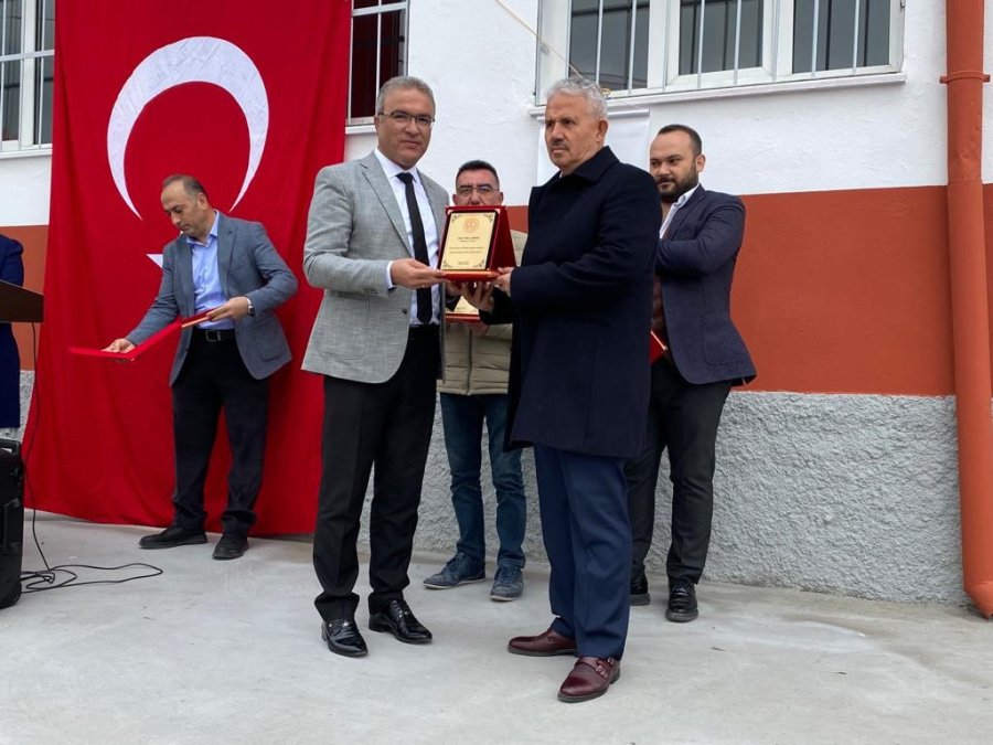 Hamurcu İlkokulu Yeni Yüzüyle Eğitime Açıldı