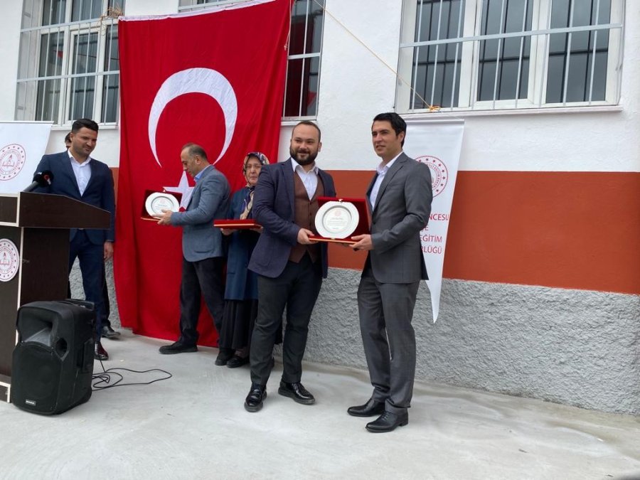 Hamurcu İlkokulu Yeni Yüzüyle Eğitime Açıldı