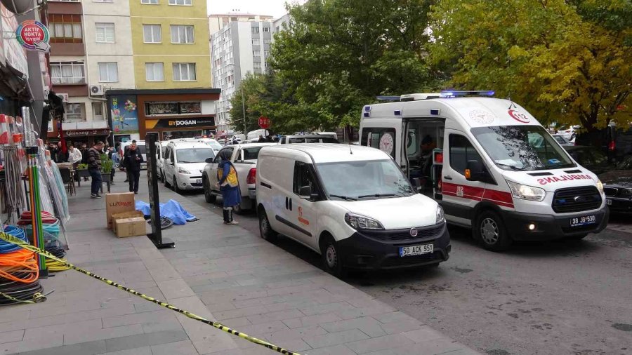 11’inci Kattan Düşen Kadın Öldü, Komşuları Şoka Girdi