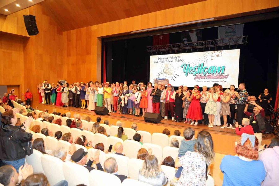 Manavgat’ta Yeşilçam Film Müzikleri Rüzgarı Esti