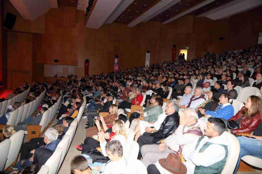 Manavgat’ta Yeşilçam Film Müzikleri Rüzgarı Esti