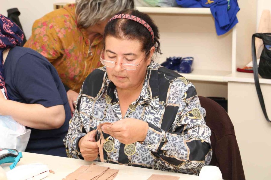 Sivrihisar Belediyesi Sanat Atölyelerinde Açılan Kurslar