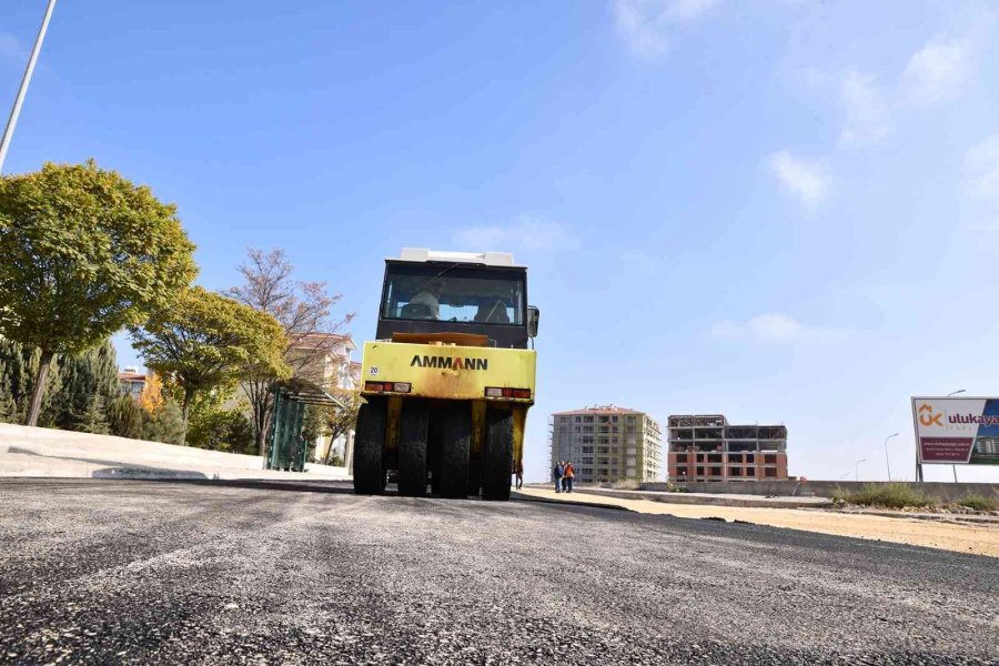 Tepebaşı’nda Üstyapı Çalışmaları Devam Ediyor